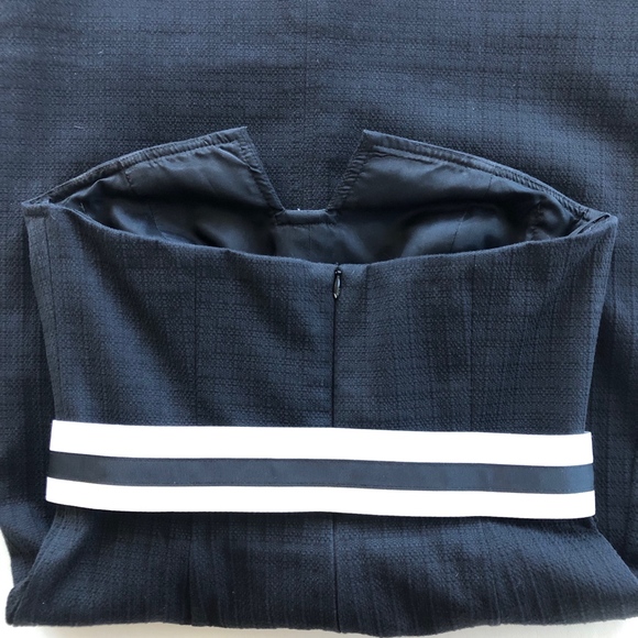 TINA TRUNK  STRAPLESS DRESS - Picture 5 of 12